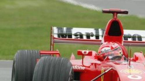 Michael Schumacher se svým Ferrari při prvním tréninku před Velkou cenou Kanady formule 1. Michael Schumacher se svým Ferrari při prvním tréninku před Velkou cenou Kanady formule 1.