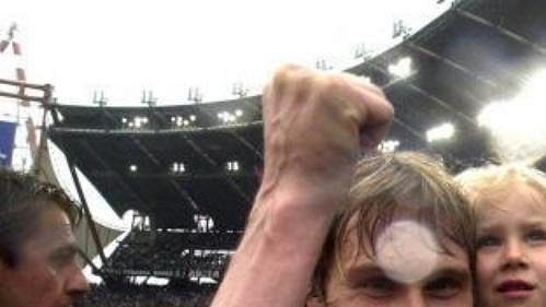Takhle Pavel Nedvěd slavil italský titul. Přidá k němu dnes Zlatý míč? Takhle Pavel Nedvěd slavil italský titul. Přidá k němu dnes Zlatý míč?