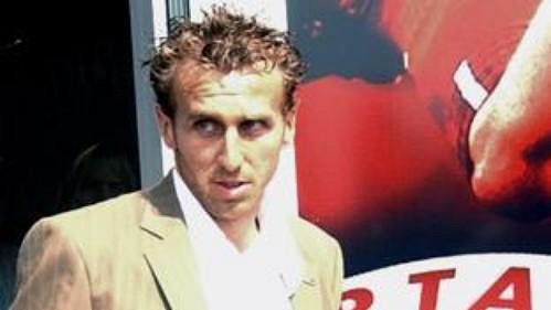 Karel Poborský zřejmě nastoupí v derby. Karel Poborský zřejmě nastoupí v derby.