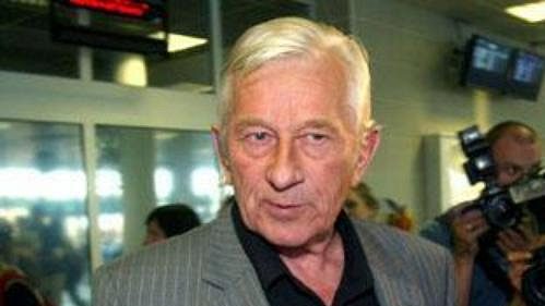 Karel Brückner po příletu z MS ve fotbale Karel Brückner po příletu z MS ve fotbale