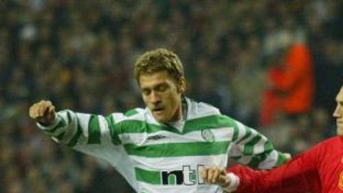 Celtic Glasgow (v pruhovaných dresech) neprohrál doma už dva roky Celtic Glasgow (v pruhovaných dresech) neprohrál doma už dva roky