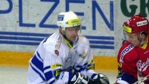 Hokejisté Budějovic si musejí zvykat na nového kouče. Hokejisté Budějovic si musejí zvykat na nového kouče.