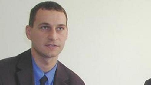 Okresní státní zástupce v Kroměříži Pavel Pukovec podal obžalobu na všechny obviněné v korupční kauze Synot. Okresní státní zástupce v Kroměříži Pavel Pukovec podal obžalobu na všechny obviněné v korupční kauze Synot.