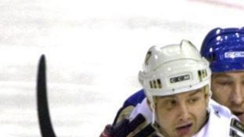 Jedenatřicetiletý Martin Straka se s nejspíš rozloučí s týmem Pittsburgh Penguins. Jedenatřicetiletý Martin Straka se s nejspíš rozloučí s týmem Pittsburgh Penguins.