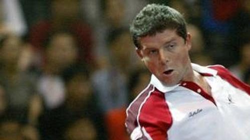 Jiří Novák při barážovém utkání Davis Cupu proti Paradornu Srichapanovi z Thajska. Jiří Novák při barážovém utkání Davis Cupu proti Paradornu Srichapanovi z Thajska.