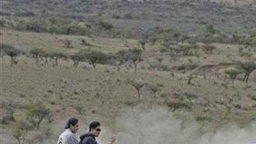 Norský jezdec Petter Solberg se subaru na trati Mexické rallye. Norský jezdec Petter Solberg se subaru na trati Mexické rallye.