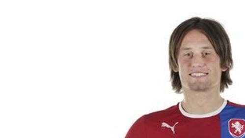 Tomáš Rosický v novém dresu národního fotbalového týmu. Tomáš Rosický v novém dresu národního fotbalového týmu.