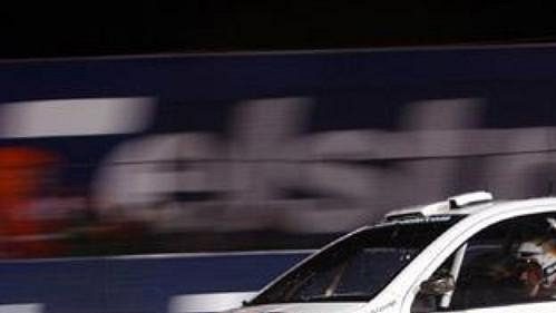 Fin Toni Gardemeister s fabií při úvodní supererzetě na Australské rallye. Fin Toni Gardemeister s fabií při úvodní supererzetě na Australské rallye.