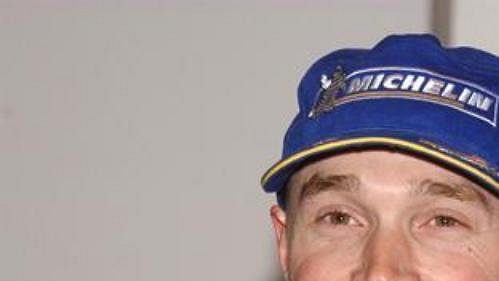 Richard Burns se v domácí Britské rallye nepředstaví. Přišel tak o šanci na světový titul. Richard Burns se v domácí Britské rallye nepředstaví. Přišel tak o šanci na světový titul.