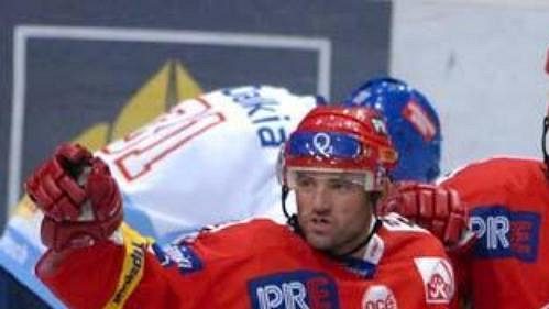 Opory hokejistů Slavie (zleva) David Hruška, Josef Beránek, a Petr Kadlec. Opory hokejistů Slavie (zleva) David Hruška, Josef Beránek, a Petr Kadlec.