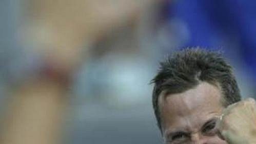 Michael Schumacher - podvanácté měl v sezóně důvod k radosti. Michael Schumacher - podvanácté měl v sezóně důvod k radosti.