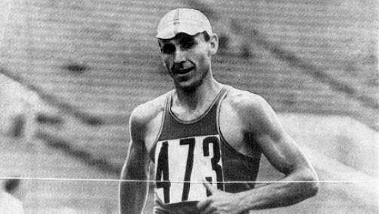 Olympijský vítěz v chůzi Vladimir Golubničij Olympijský vítěz v chůzi Vladimir Golubničij