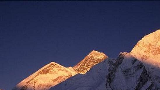 Mount Everest (8850 m). Mount Everest (8850 m).