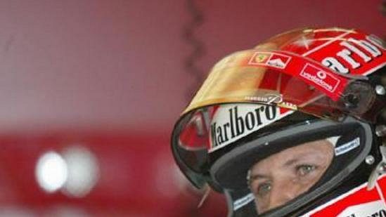 Podle nové smlouvy bude Michael Schumacher hájit barvy Ferrari až do roku 2006. Podle nové smlouvy bude Michael Schumacher hájit barvy Ferrari až do roku 2006.
