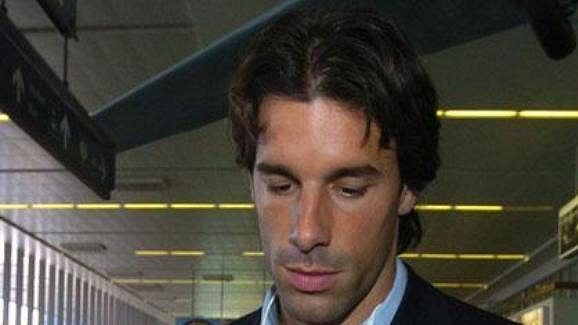 Útočník Ruud Van Nistelrooy Útočník Ruud Van Nistelrooy