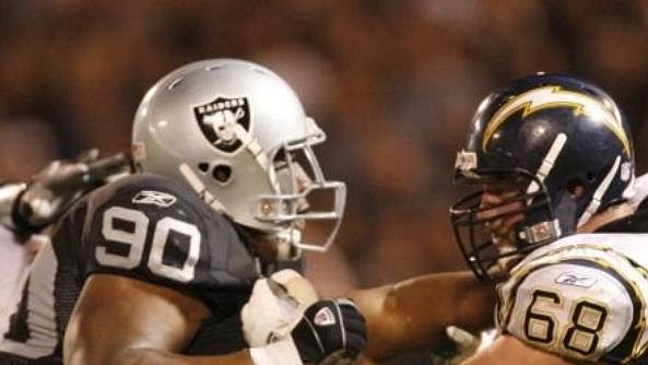 Kris Dielman nebude v pondělním zápase proti Chiefs hrát Kris Dielman nebude v pondělním zápase proti Chiefs hrát