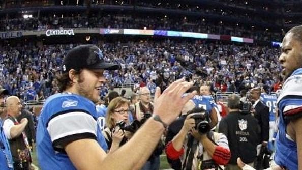 Matthew Stafford a Ndamukong Suh se radují z postupu do playoff Matthew Stafford a Ndamukong Suh se radují z postupu do playoff