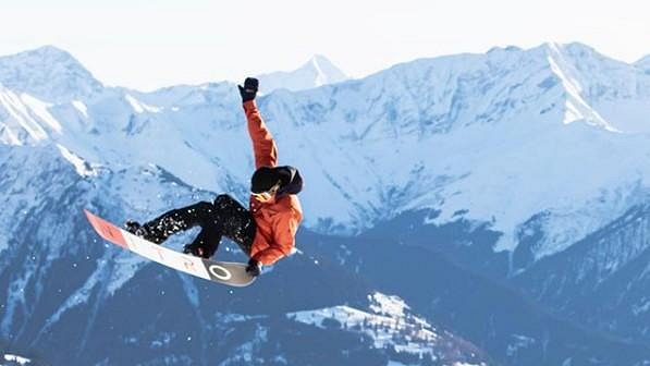 Britský snowboardista Jamie Nicholls. Britský snowboardista Jamie Nicholls.