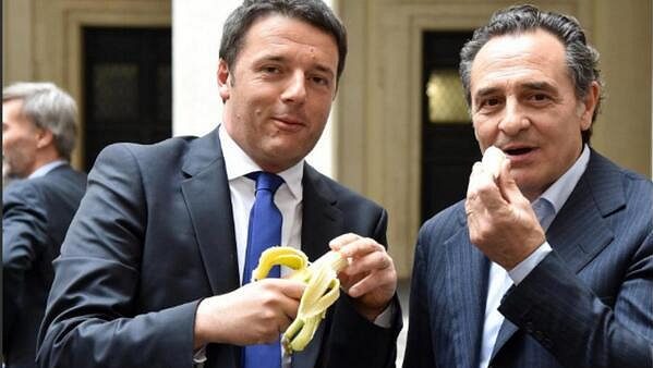 Cesare Prandelli (vpravo) na ilustračním snímku s italským premiérem Matteem Renzim. Cesare Prandelli (vpravo) na ilustračním snímku s italským premiérem Matteem Renzim.
