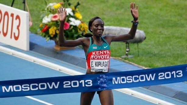 Edna Kiplagatová v cíli, takto vyhrála v Moskvě 2013. Edna Kiplagatová v cíli, takto vyhrála v Moskvě 2013.