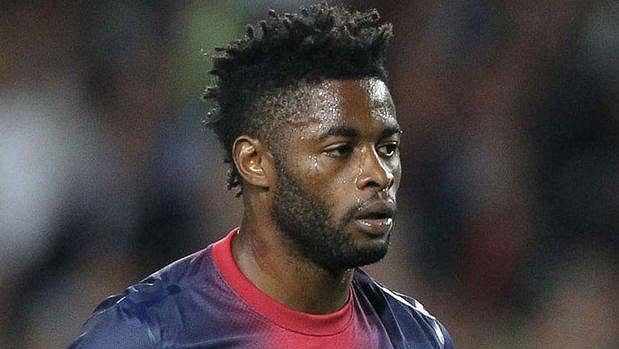 Kamerunský fotbalista Alex Song. Kamerunský fotbalista Alex Song.