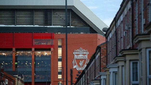 Kuchaři Liverpoolu připravují pro ohrožené lidi 650 jídel denně. Kuchaři Liverpoolu připravují pro ohrožené lidi 650 jídel denně.