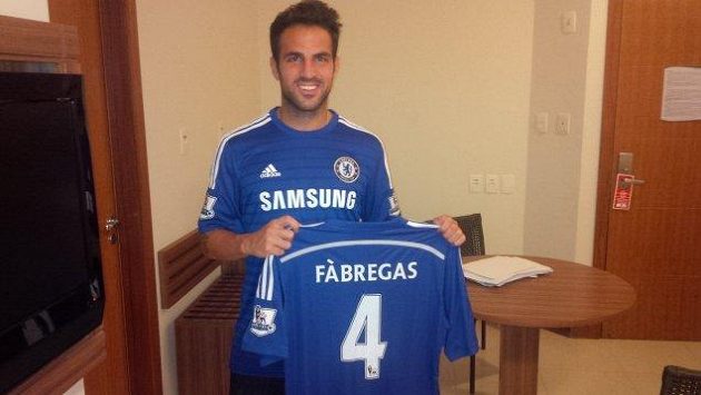 Cesc Fábregas se s dresem Chelsea rozloučí. Cesc Fábregas se s dresem Chelsea rozloučí.
