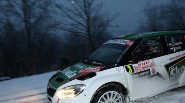 Jan Kopecký s vozem Škoda Fabia S2000 při Rallye Monte Carlo. Jan Kopecký s vozem Škoda Fabia S2000 při Rallye Monte Carlo.