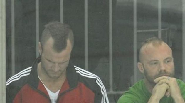 Hokejoví bitkaři ve službách Čechova Jeremy Jablonski a Christopher Brennan Hokejoví bitkaři ve službách Čechova Jeremy Jablonski a Christopher Brennan