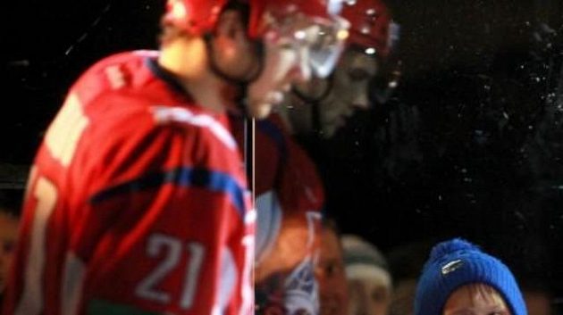 Fanoušci Lokomotivu Jaroslavl věří, že jejich klub nezanikne Fanoušci Lokomotivu Jaroslavl věří, že jejich klub nezanikne