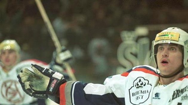 Viktor Ujčík (na archivním snímku) bude i v letošní sezóně oblékat dres finského Kärpätu Oulu. Viktor Ujčík (na archivním snímku) bude i v letošní sezóně oblékat dres finského Kärpätu Oulu.