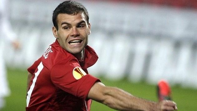 Nemanja Nikolič je kanonýr. Nemanja Nikolič je kanonýr.