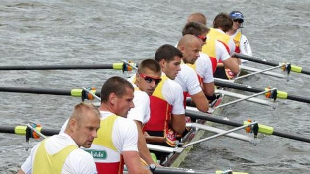 Veslaři Dukly při pražských Primátorkách Veslaři Dukly při pražských Primátorkách