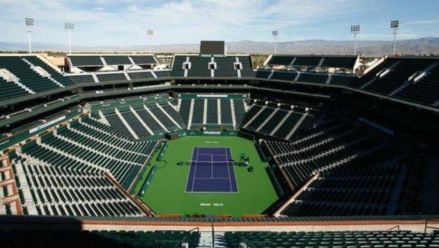 Letošní ročník tenisového US Open by se z New Yorku mohl přestěhovat do Indian Wells. Letošní ročník tenisového US Open by se z New Yorku mohl přestěhovat do Indian Wells.