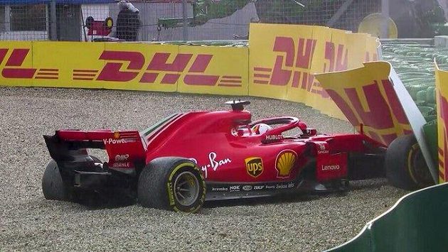 Sebastian Vettel chce odčinit loňské fiasko. Sebastian Vettel chce odčinit loňské fiasko.