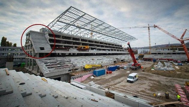 Nová tribuna na Tehelném poli. Nová tribuna na Tehelném poli.
