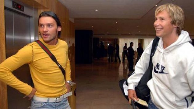 Reprezentanti Marek Jankulovski (ve žlutém) a Jaroslav Plašil. Reprezentanti Marek Jankulovski (ve žlutém) a Jaroslav Plašil.