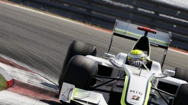 Jenson Button s vozem Brawn GP Jenson Button s vozem Brawn GP