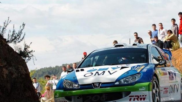 Štěpán Vojtěch s Peugeotem 206 WRC na trati Katalánské rallye Štěpán Vojtěch s Peugeotem 206 WRC na trati Katalánské rallye