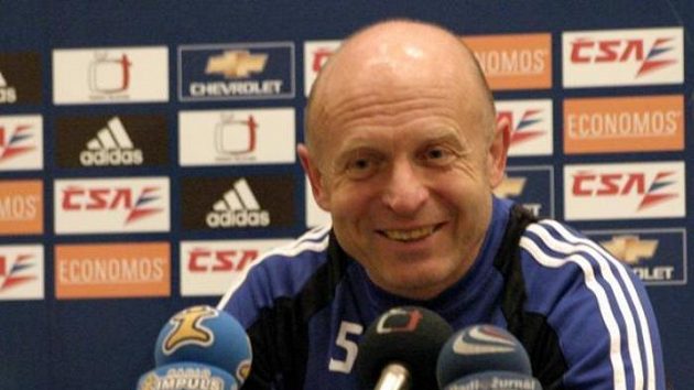 Trenér fotbalistů Slavie Praha Karel Jarolím. Trenér fotbalistů Slavie Praha Karel Jarolím.