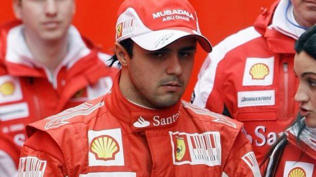 Felipe Massa se zatím myšlenkami o nové smlouvě ve Ferrari nestresuje. Felipe Massa se zatím myšlenkami o nové smlouvě ve Ferrari nestresuje.
