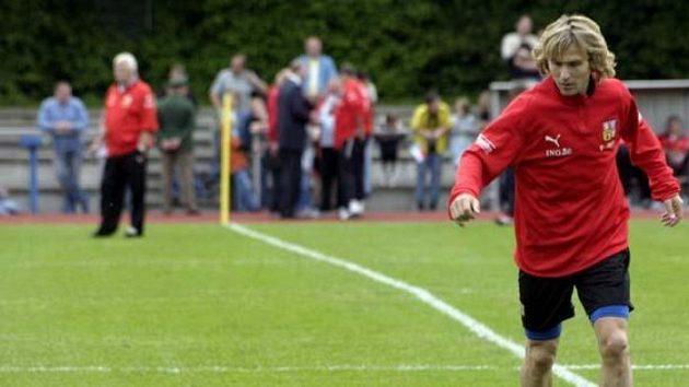 Pavel Nedvěd na tréninku české reprezentace. Pavel Nedvěd na tréninku české reprezentace.