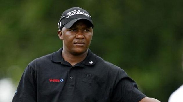 Jihoafrický golfista James Kamte, přezdívaný Kobra Jihoafrický golfista James Kamte, přezdívaný Kobra