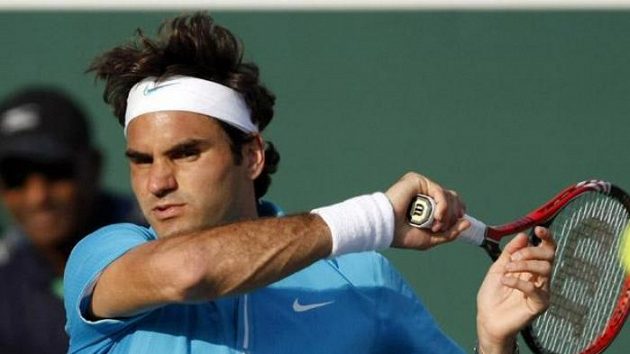 Švýcarský tenista Roger Federer v utkání proti Söderlingovi Švýcarský tenista Roger Federer v utkání proti Söderlingovi