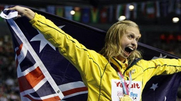Lisbeth Lentonová z Austrálie oslavuje jeden ze svých pěti triumfů na nedávném MS. Lisbeth Lentonová z Austrálie oslavuje jeden ze svých pěti triumfů na nedávném MS.