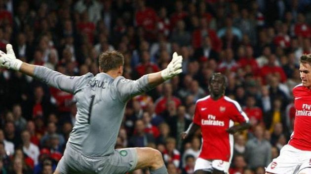Wenger je se svým Arsenalem spokojen, nové hráče nechce. Wenger je se svým Arsenalem spokojen, nové hráče nechce.
