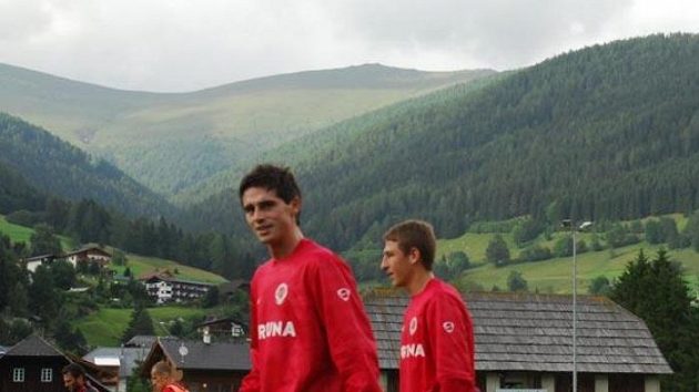 Kamil Vacek (vlevo) a Jan Krob na tréninku fotbalistů Sparty v rakouském Bad Kleinkirchheimu. Kamil Vacek (vlevo) a Jan Krob na tréninku fotbalistů Sparty v rakouském Bad Kleinkirchheimu.
