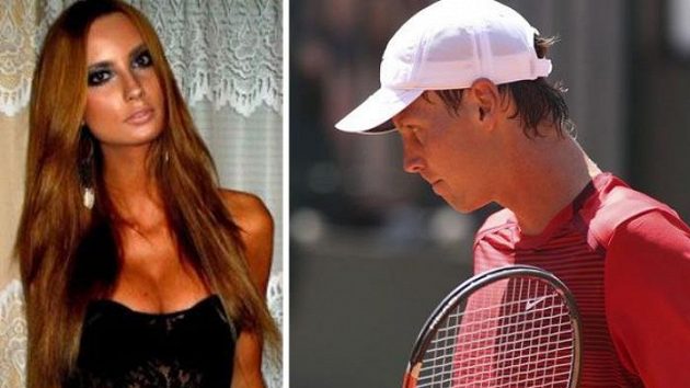 Tomáš Berdych má nyní oči jen pro mladičkou modelku Ester Sátorovou. Tomáš Berdych má nyní oči jen pro mladičkou modelku Ester Sátorovou.