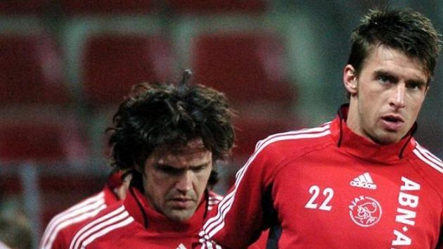 Zdeněk Grygera (vpravo) v dresu Ajaxu Amsterdam. Zdeněk Grygera (vpravo) v dresu Ajaxu Amsterdam.