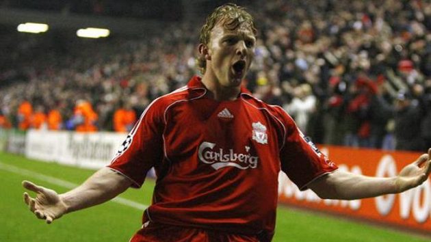 Fotbalista Dirk Kuyt z Liverpoolu Fotbalista Dirk Kuyt z Liverpoolu